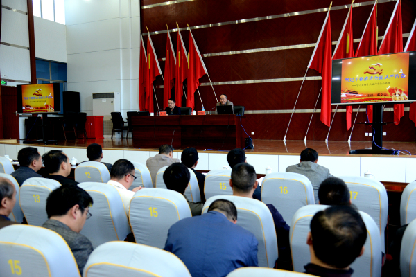 州委宣讲团成员在麻栗坡县宣讲六中全会精神1