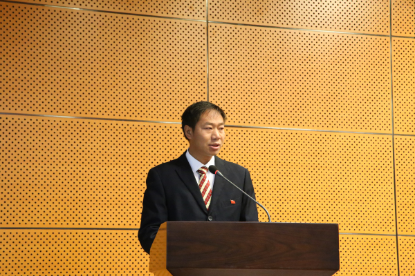 舍得乡党委副书记、乡长李光勇现场答“廉题”